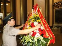 Thi hành án dân sự tỉnh Thanh Hóa dâng hương, báo công Chủ tịch Hồ Chí Minh
