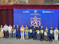Triển lãm '120 năm Đại học Quốc gia Hà Nội - Truyền thống giáo dục tinh hoa và khai phóng'
