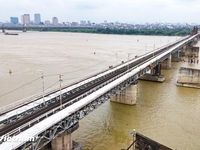 Hoàn thiện các hạng mục cuối cùng đưa cầu Long Biên thông xe trở lại vào ngày 27/5