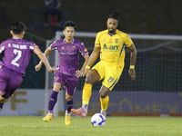 'Người nhện' U23 Việt Nam giúp Sông Lam Nghệ An trụ hạng V-League