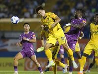 'Người nhện' U23 Việt Nam giúp Sông Lam Nghệ An trụ hạng V-League