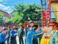 Lễ đón hài cốt liệt sỹ quân tình nguyện Việt Nam hy sinh tại Lào về nước