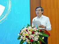 Hướng tới phát triển toàn diện con người Việt Nam trong giai đoạn mới