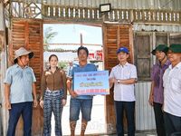 Kịp thời hỗ trợ, xây dựng lại nhà ở cho các hộ dân bị thiệt hại do dông lốc