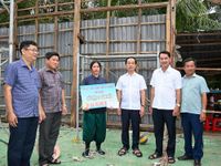 Kịp thời hỗ trợ, xây dựng lại nhà ở cho các hộ dân bị thiệt hại do dông lốc