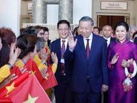 Tổng Bí thư, Chủ tịch nước Tô Lâm gặp gỡ cộng đồng người Việt Nam tại Thái Lan