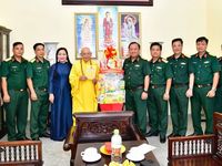 Lực lượng vũ trang Thành phố Hồ Chí Minh lan tỏa nghĩa tình quân-dân dịp Đại lễ Phật đản