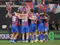 Crystal Palace lần đầu lên đỉnh châu Âu