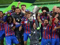 Crystal Palace mở hội sau chức vô địch châu Âu lịch sử