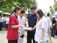 Thí sinh Bắc Ninh hoàn thành 'cuộc đua' vào 2 trường chuyên