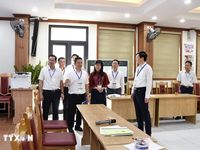 Kiểm tra điểm thi, động viên thí sinh dự kỳ thi tuyển sinh lớp 10 tại Hà Nội