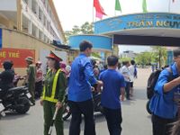 Hơn 61.700 thí sinh Hải Phòng bước vào môn thi đầu tiên của kỳ thi vào 10