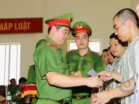 94 phạm nhân Trại tạm giam số 2 CATP Hà Nội trở về 'làm lại cuộc đời'