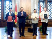 Việt Nam - Philippines nâng cấp quan hệ lên Đối tác Chiến lược tăng cường