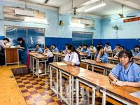 Gần 152.000 thí sinh TP.HCM thi môn Ngữ văn, tự tin vượt 'cửa ải' đầu tiên