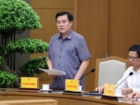 Phó Thủ tướng Thường trực Phạm Gia Túc yêu cầu bảo đảm nguồn cung, chất lượng và quyền lợi người tiêu dùng khi chuyển đổi sang xăng E10