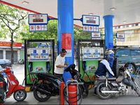 Ngày thứ 2 áp dụng bán xăng E10: Người dân chủ động tìm hiểu, yên tâm sử dụng