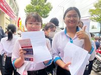 Hàng chục nghìn thí sinh An Giang hoàn thành chặng đua trong Kỳ thi tuyển sinh lớp 10
