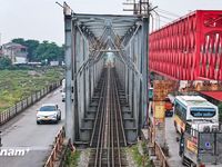 Hình ảnh cây cầu 120 năm tuổi ở Thủ đô trước thời điểm tháo dỡ vào tháng 9