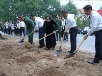 Khai quật mộ liệt sĩ tập thể tại đường Trường Chinh, phường Kon Tum và phường Đăk Cấm, tỉnh Quảng Ngãi