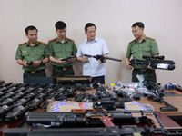 Triệt phá 'đại bản doanh' chế tạo súng ngầm hơi nén PCP hiện đại quy mô khủng: Bắt 'ông trùm' xăm trổ Vũ Mạnh Quyết
