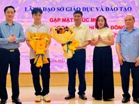 Từ tình yêu Toán học đến tấm HCĐ Olympic châu Á của nam sinh xứ Thanh