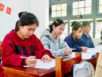 Kỳ thi tốt nghiệp THPT năm 2026: Tạo điều kiện tốt nhất cho thí sinh 'vượt vũ môn'