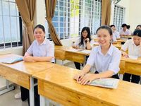 Áo xanh tình nguyện tại TPHCM đồng hành cùng sĩ tử 2k8