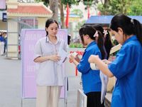 Bộ trưởng Hoàng Minh Sơn: Bình tĩnh xử lý mọi tình huống, đặt quyền lợi chính đáng của thí sinh lên hàng đầu