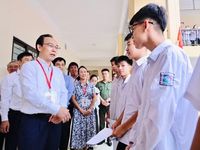 Bộ trưởng Hoàng Minh Sơn: Bình tĩnh xử lý mọi tình huống, đặt quyền lợi chính đáng của thí sinh lên hàng đầu