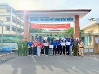 Mùa thi thêm vững tin cùng màu áo xanh tình nguyện