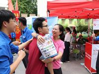 Thi tốt nghiệp THPT 2026: Sĩ tử phấn khởi sau bài thi môn Văn, tự tin đạt điểm 9