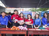 Thí sinh phấn khởi sau môn thi Ngữ văn