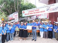 Hơn 3.000 thanh niên tình nguyện và 235 chiến sĩ CSGT tiếp sức thí sinh Hưng Yên
