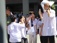 Những cung bậc cảm xúc của sĩ tử Hà Tĩnh trong Kỳ thi tốt nghiệp THPT 2026
