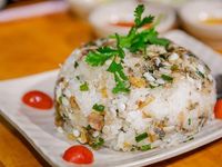 Ninh Bình quê Phương Oanh có một món xôi chế biến rất cầu kỳ, nghe tên còn thấy sợ sợ