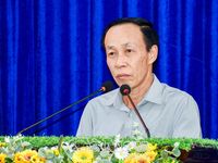 Cử tri mong sớm giải quyết các vấn đề bức xúc về dân sinh