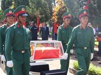 Phó Thủ tướng Hồ Quốc Dũng dự lễ truy điệu, an táng 18 hài cốt liệt sĩ tại Gia Lai