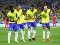 Buộc Brazil chia điểm, Morocco gây ấn tượng trận ra quân