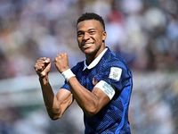 Mbappe lập cú đúp, tuyển Pháp đòi nợ 2002 từ Senegal