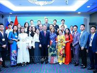 Thủ tướng gặp các cơ quan đại diện và cộng đồng người Việt Nam tại Liên bang Nga