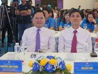 Biểu dương 95 gia đình công nhân, viên chức, lao động tiêu biểu toàn quốc