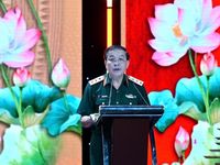 Báo cáo viên giỏi phải là người chiến sĩ mẫu mực, 'nói đi đôi với làm'