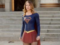 5 nữ diễn viên từng hóa thân thành Supergirl trên màn ảnh