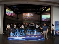 [GALLERY] Người dân khám phá triển lãm Quy hoạch Hà Nội tầm nhìn 100 năm