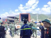 Những hình ảnh đầu tiên của Cảnh sát PCCC&CNCH Công an Hà Nội cứu hộ tại Venezuela