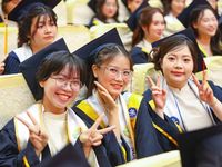 Hơn 3.200 tân cử nhân Trường ĐH Sư phạm Hà Nội nhận bằng tốt nghiệp