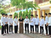 Một lớp học ở trường tốp cuối Hà Tĩnh có 1/4 tổng số học sinh đạt điểm 10 Toán