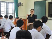 Một lớp học ở trường tốp cuối Hà Tĩnh có 1/4 tổng số học sinh đạt điểm 10 Toán