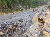 Mưa lũ gây thiệt hại hơn 1,7 tỷ đồng trên các tuyến giao thông do Sở Xây dựng quản lý